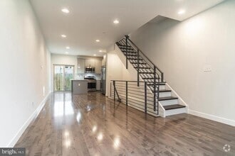 Building Photo - 2153 N Fairhill St