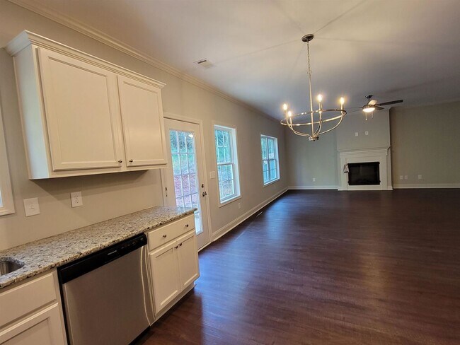 Foto del edificio - 9701 Davis St