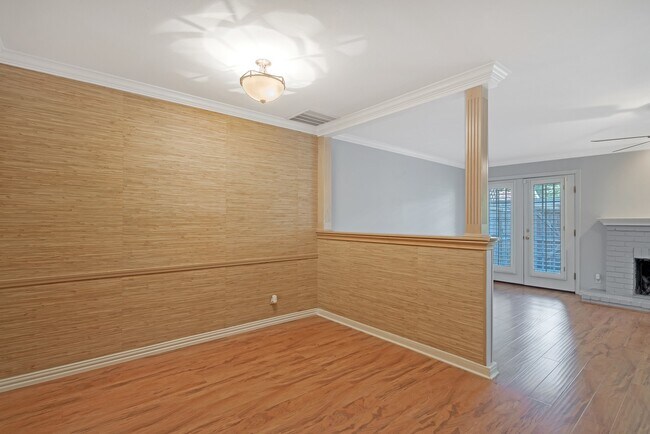 Foto del edificio - Stunning 2/2.5 Townhome in Fort Worth!