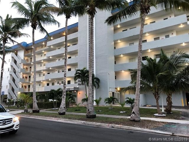 Foto del edificio - 3770 NE 171 St