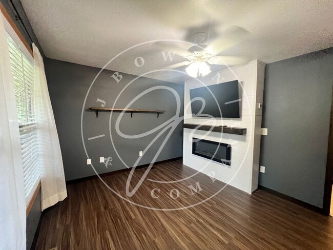 Foto del edificio - "Charming 3-Bedroom Home in Oregon.– Spaci...