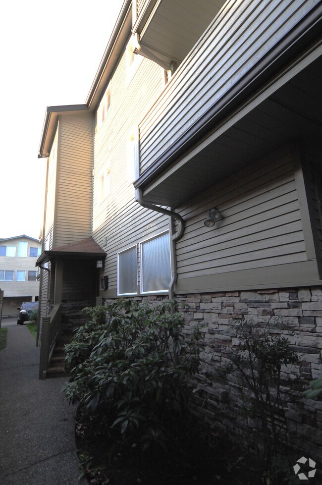 Foto del edificio - 434 NE Maple Leaf Pl