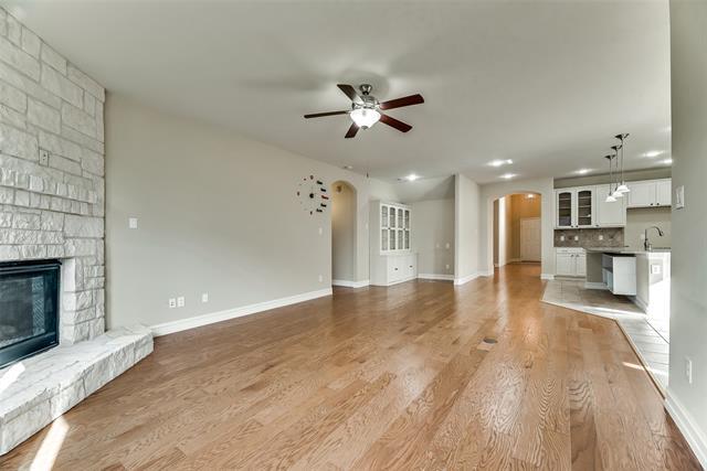 Foto principal - 660 Hobie Point Dr