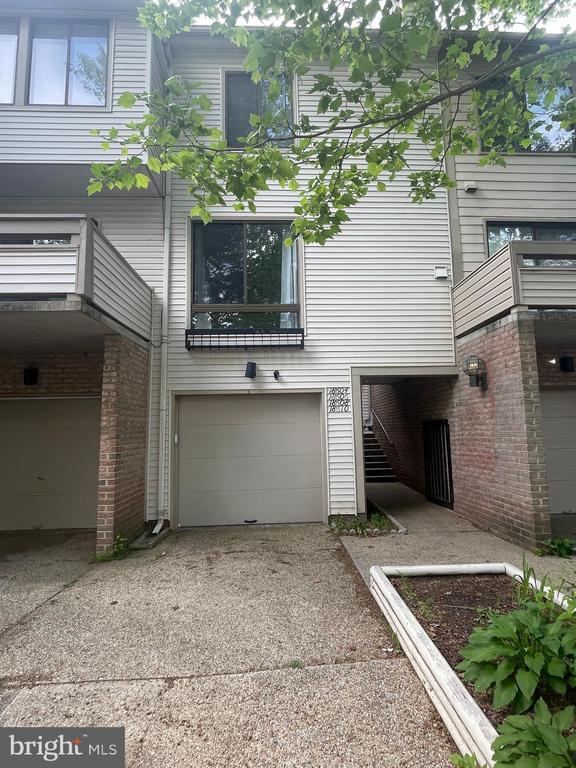 Foto del edificio - 18604 Pier Point Pl