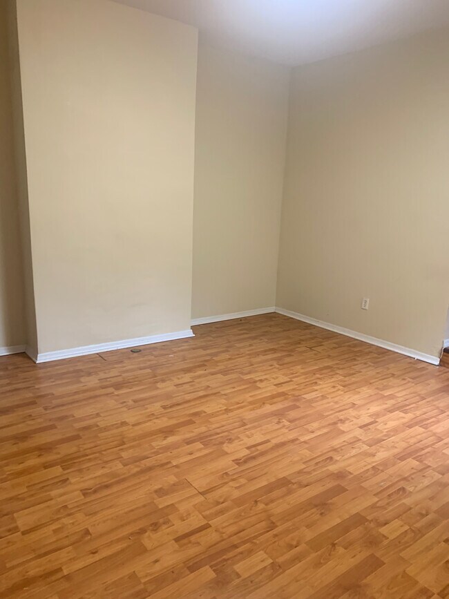 Foto del edificio - 5132 Keystone St