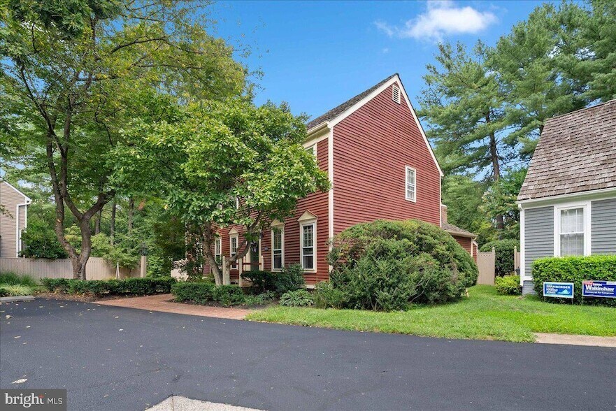 Foto principal - 2085 Cobblestone Ln