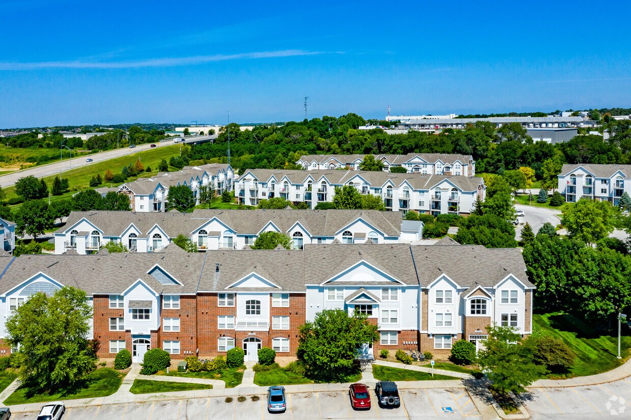 Brentwood Park Apartments La Vista, NE
