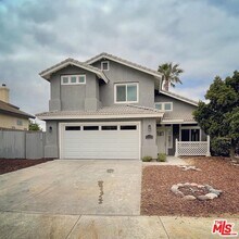 Building Photo - 30359 Savannah Oaks Dr