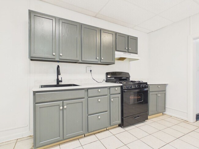 Foto del edificio - 4 Bedroom Single Family Home in Steelton