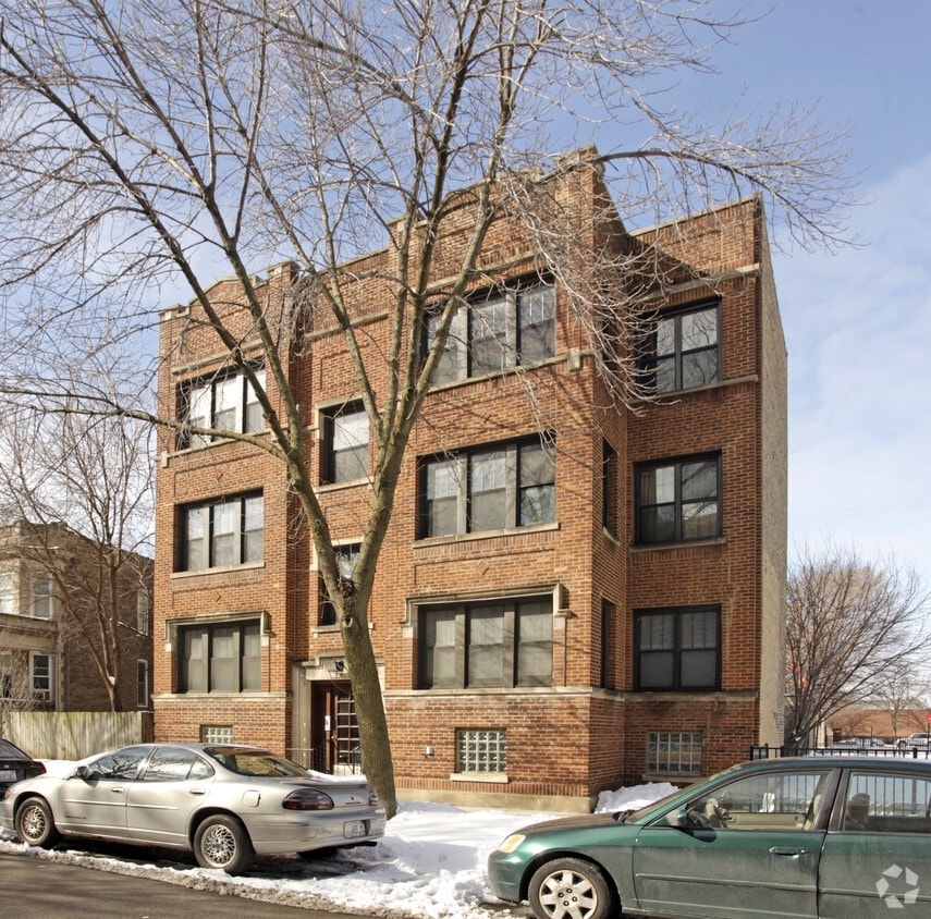 Building Photo - 6350-6352 N Lakewood Ave
