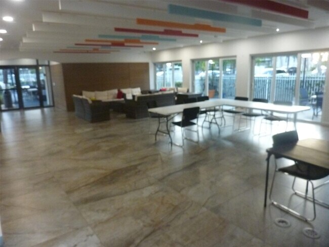 Foto del edificio - 2651 S Course Dr