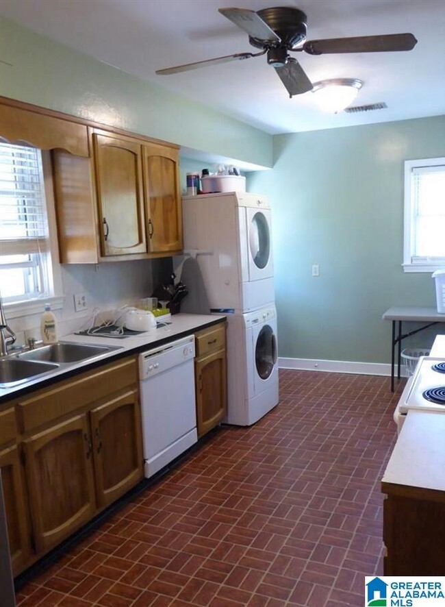 Building Photo - 700 Shades Creek Pkwy