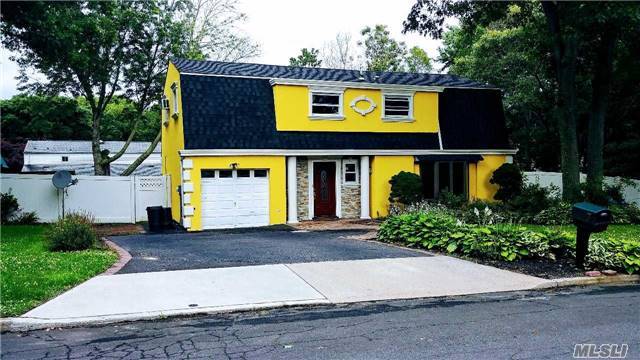 Primary Photo - 7 Linden St