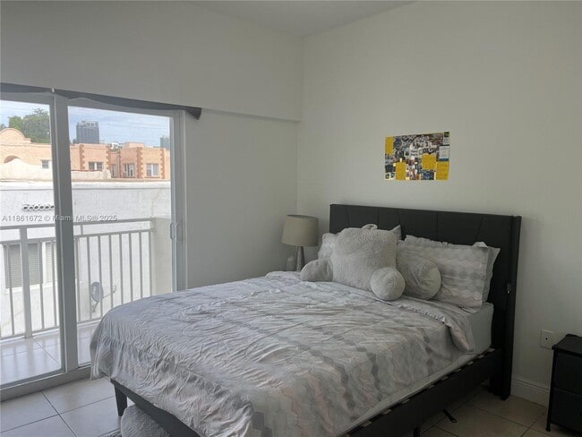 Foto del edificio - 1020 SW 4th St
