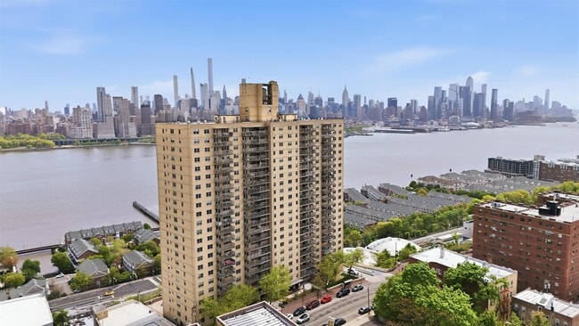 Foto del edificio - 6600 JFK Blvd E