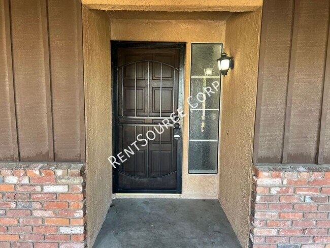 Building Photo - 928 Windy Pass