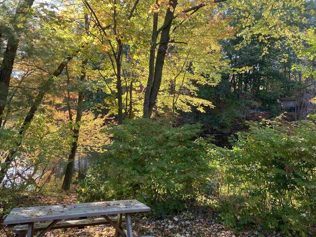 Building Photo - 9 Swiftwater Dr