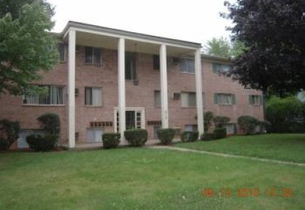 Primary Photo - 910 E Jolly Rd