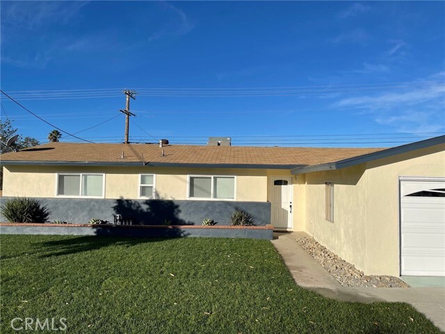 Building Photo - 710 N Yucca Ave