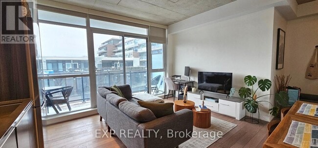 Building Photo - 1190 Dundas St E