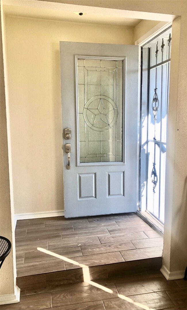 Foto del edificio - 6310 S Briar Bayou Dr