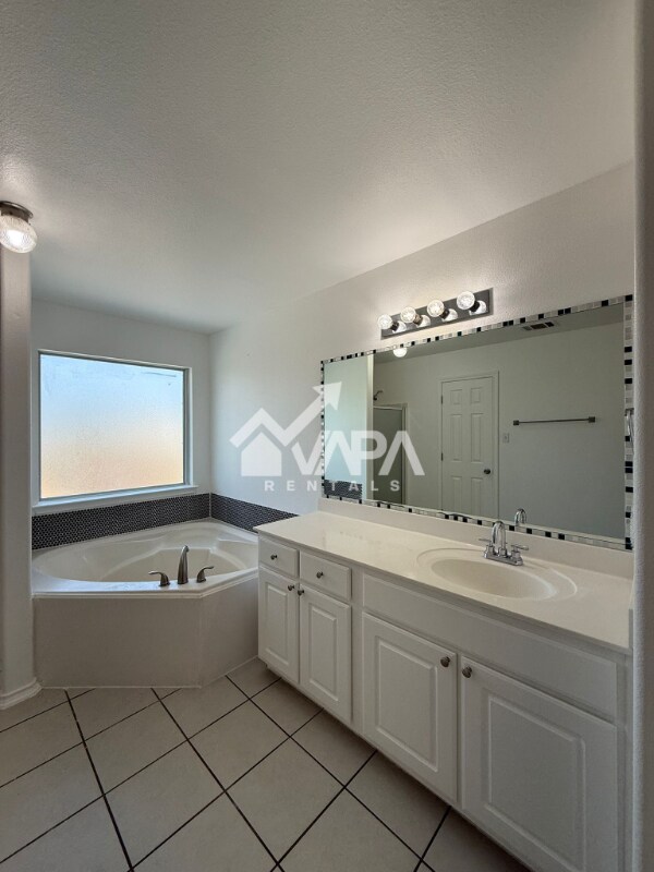 Foto del edificio - 5626 Red Canyon