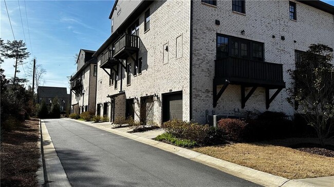 Building Photo - 6428 Canopy Dr