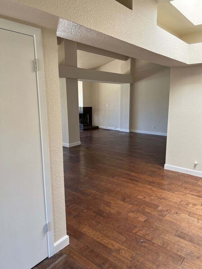 Foto del edificio - Stunning Views! Lake front 3 bed/2ba Home in Stonegate Community!