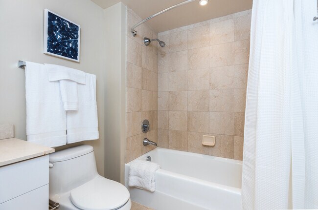 Building Photo - 1094 Tanland Dr