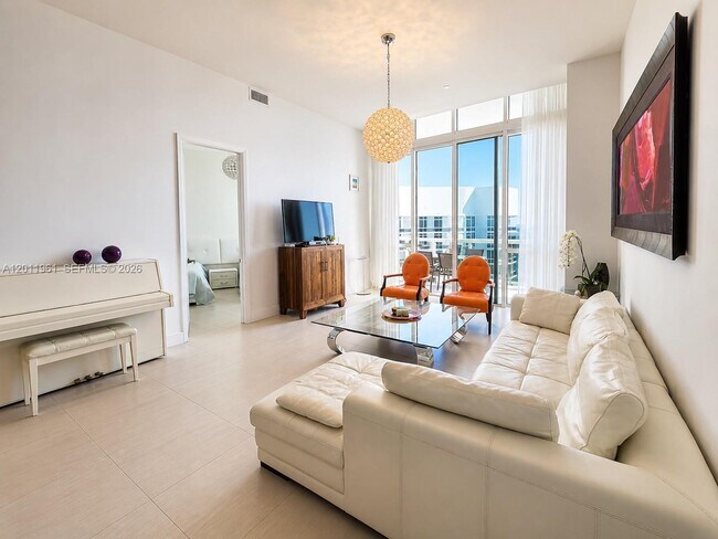 Foto del edificio - 15901 Collins Ave