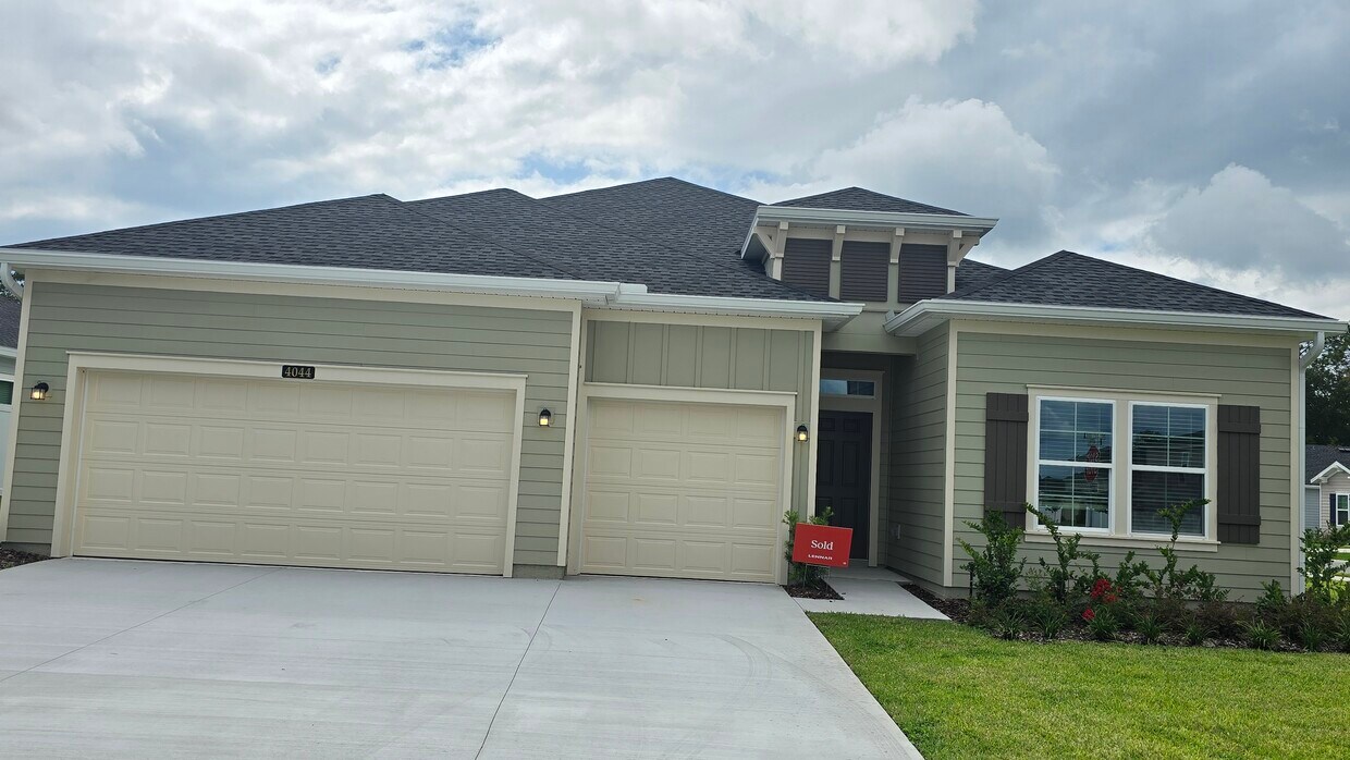 Foto principal - 4044 NE 31st Ave