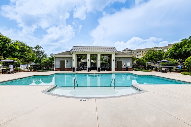Foto del edificio - Town Center at Lake Carolina