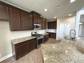 Building Photo - 307 Maverick Run Ct