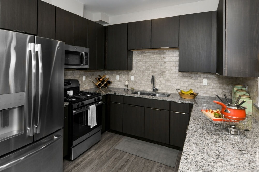 Encore Townhomes I Townhomes for Rent Utica, MI