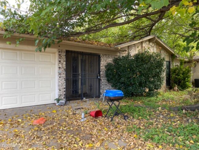 Foto del edificio - 3 br, 2 bath House - 1003 Waverly