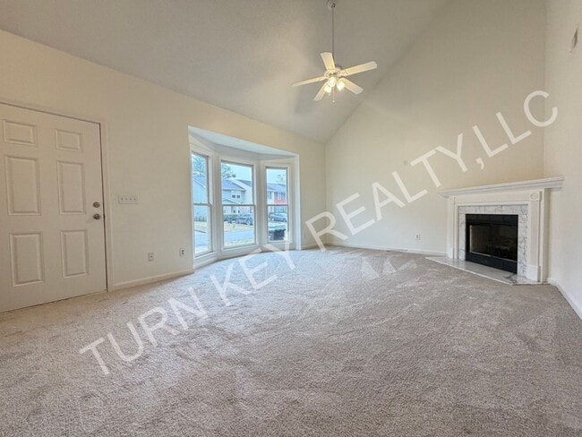 Building Photo - Townhome for Rent in Grayson Valley