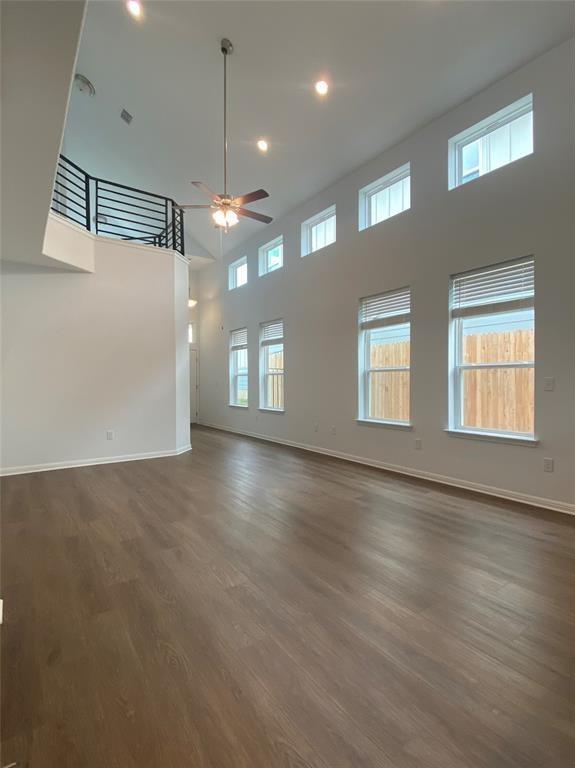 Building Photo - 11105 El Capitan Dr