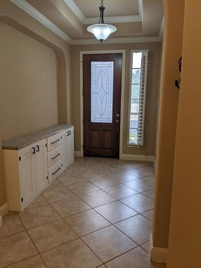 Foto del edificio - Now Available for Immediate Move In