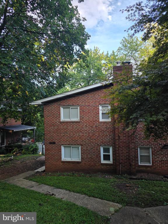 Building Photo - 6409 Ridgeview Ave