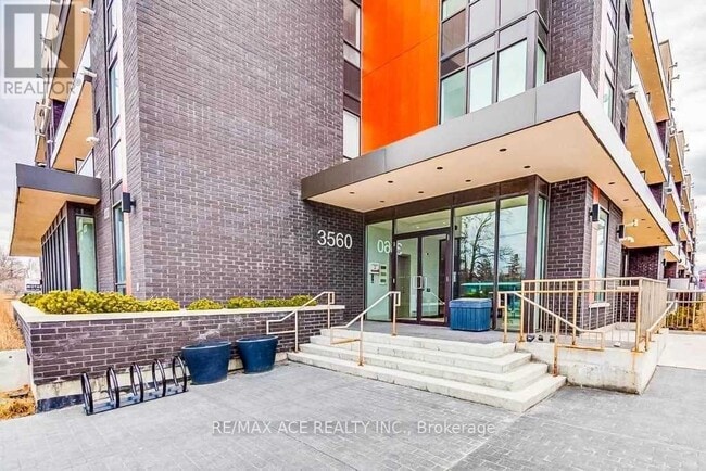 Photo du bâtiment - 3560 St Clair Ave E