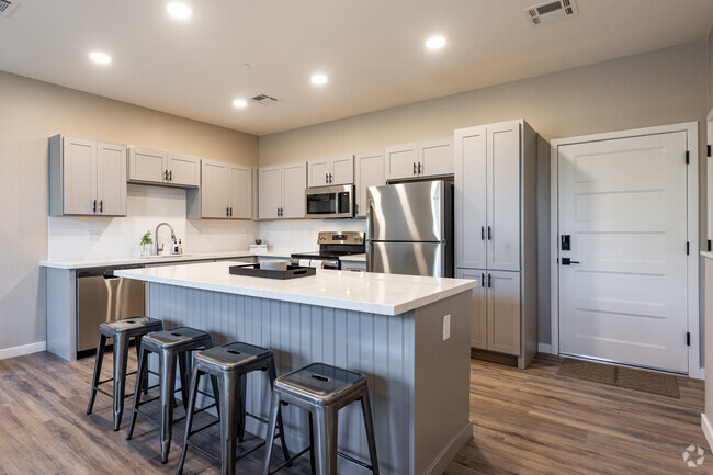 Interior Photo - Lofts on 8th | Student Housing