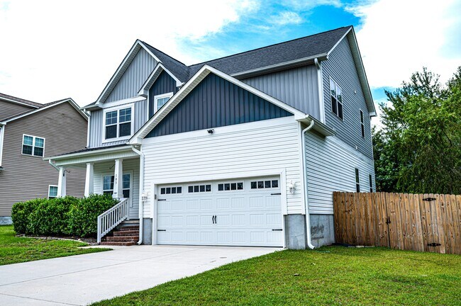 Foto del edificio - 103 Chestwood Ct