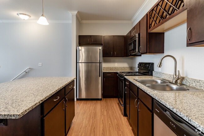 1BR, 1BA - Kitchen - Enclave at 127th