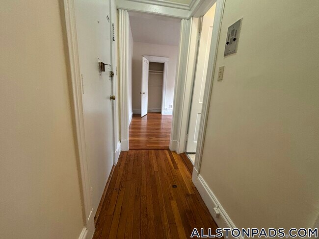 Building Photo - 1152 Commonwealth Ave