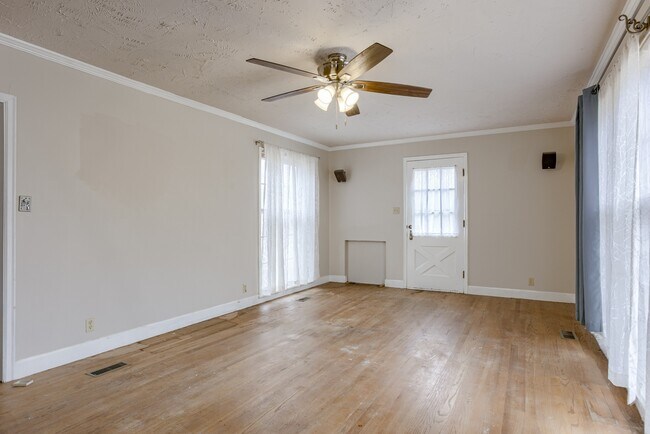 Foto del edificio - 223 N 6th St