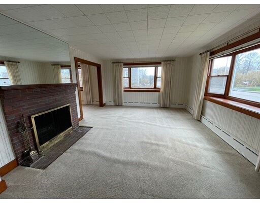 Building Photo - 1049 Washington St