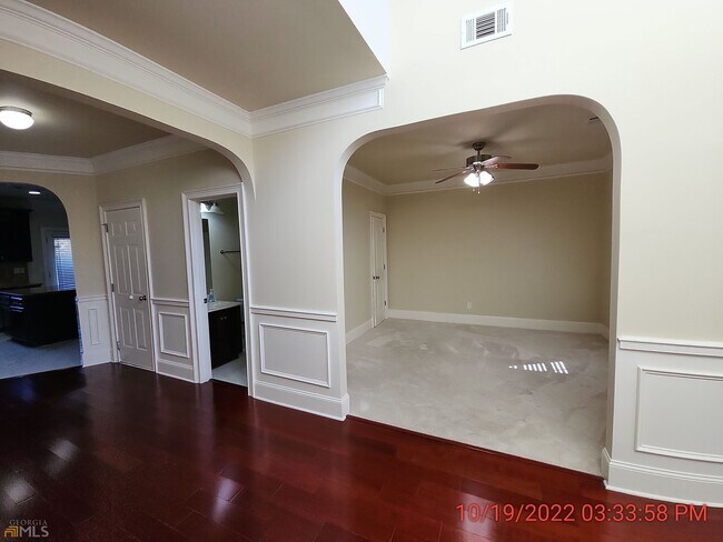 Building Photo - 336 Hitt Trce