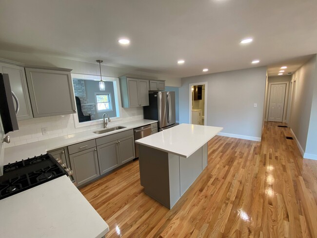 Spacious Kitchen - 3299 Mohawk St