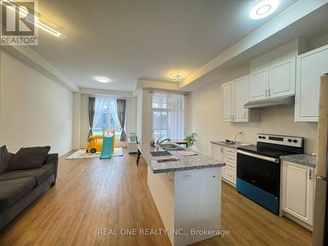 Building Photo - 22 Andalusia Ln