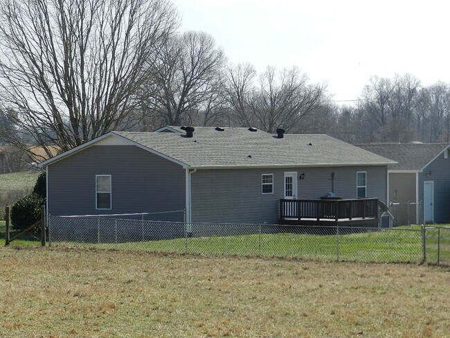 FENCED IN BACK YARD - 8290 Hilham Rd